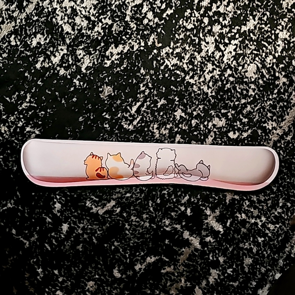 Wrist rest for desktop computer